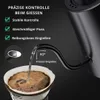 A close-up of a black gooseneck kettle pouring water into a coffee filter with coffee grounds. Text overlays describe features. Produktbild-Vorschau