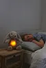 Cloud b® Love Light Buddies - Billy Bunny ™ Nočné svetielko Náhľad obrázku produktu 16