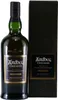 A bottle of Ardbeg Uigeadail Scotch whisky and its gift box. Produktbild-Vorschau