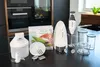 Eine helle, moderne Küche präsentiert den Unold ESGE-Zauberstab® M 200 Superbox mit Mix- und Reibeau Voir les images du produit