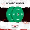 Two green Olympic rubber weight plates with '10' marked on them, presented against a dark, textured background with red accents. Produktbild-Vorschau