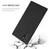A black phone case is shown falling onto a cracked surface, illustrating its drop protection. Produktbild-Vorschau