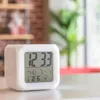 Wecker Uhr leuchtend Kameleon LED-Würfel, mit Thermometer Produktbild-Vorschau 5