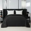 Elegante copriletto 170x210 cm con finiture nere Anteprima dell’immagine prodotto 1
