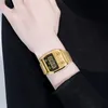 Montre pour femme et homme - Casio Modèle : A1100G-5EF Voir les images du produit 3