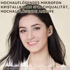 A woman wearing earbuds smiles at the camera, with text overlay describing product features. Produktbild-Vorschau