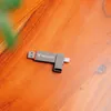 A Verbatim Dual QuickStick flash drive is placed on a wooden table. Náhľad obrázku produktu
