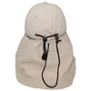 A back view of a beige sun hat with a neck flap. Anteprima dell’immagine prodotto