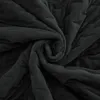 Elegante copriletto 170x210 cm con finiture nere Anteprima dell’immagine prodotto 3