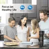 A family is gathered in a kitchen, with a water filter product in the foreground. Anteprima dell’immagine prodotto