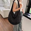 INF Gesteppte Umhängetasche aus leichtem Nylon Schwarz Produktbild-Vorschau 2