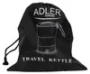A black drawstring bag with a white outline illustration of a travel kettle and text. Produktbild-Vorschau
