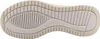 Auf dem Bild ist ein weißer Freizeitschuh zu sehen der von der seitlichen Perspektive fotografiert wurde. Der Schuh hat ein sportliches Design mit einer glatten Oberfläche und einer rutschfesten Sohle. Produktbild-Vorschau