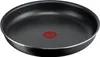 A close-up view of a black frying pan with a silver rim. Anteprima dell’immagine prodotto
