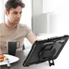 A man is sitting at a table, looking at a tablet in a protective case. Anteprima dell’immagine prodotto