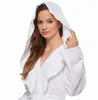 Bademantel Damen Angel von Arus mit Kapuze in der Farbe Weiß Detailansicht Produktbild-Vorschau