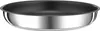 A close-up, studio shot of a frying pan. Voir les images du produit