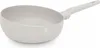 A cream-colored wok pan with a gray handle is shown against a white background. Anteprima dell’immagine prodotto