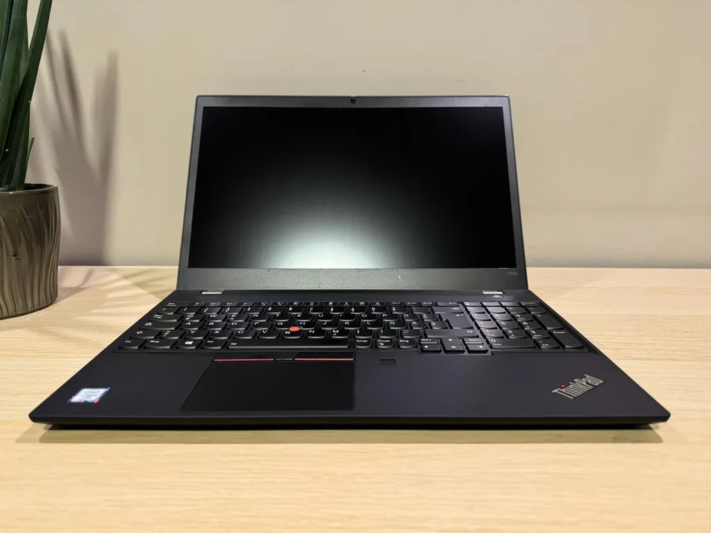 Lenovo T590 rapide SSD 256Go Windows 11 - ThinkPad reconditionné A