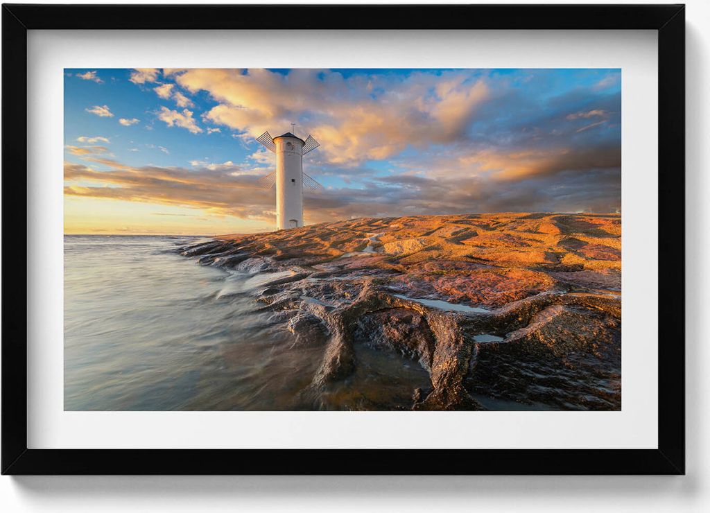 Leuchtturm an der Ostsee– Wandbild mit Rahmen – Gerahmtes Bild – Wanddekoration – 60x40 cm – Schwarz Rahmen