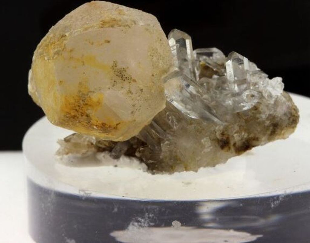 Quarz + Calcit 94,2 Karat