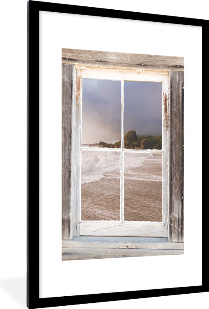 MuchoWow Gerahmtes Poster Durchblick - Holz - Strand 60x90 cm - Poster mit Schwarzem Bilderrahmen Wandposter Rahmen Foto Bilder - Dekoration - Wa...