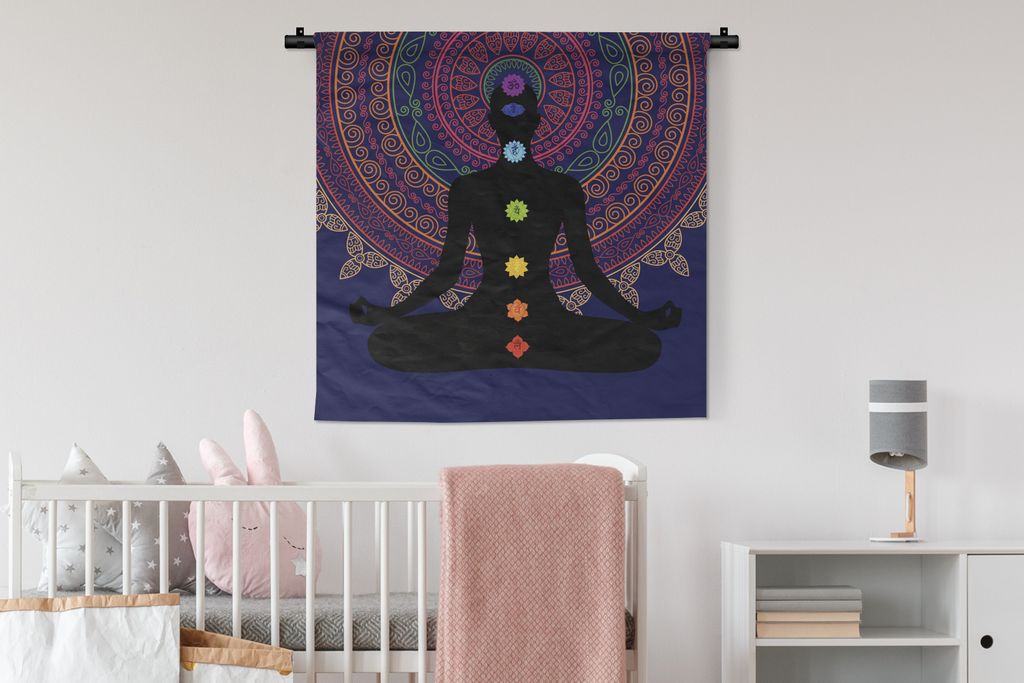 MuchoWow Wandteppich Wandbehang Dekorierter Hintergrund über einer Silhouette mit den sieben Chakren 90x90 cm Tapisserie Dekoration Wandtuch - W...