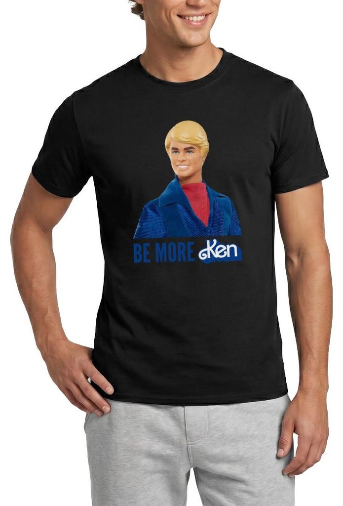 Spreadshirt Barbie Ken Design Mit Spruch Be More Ken Männer T-Shirt, L, Schwarz