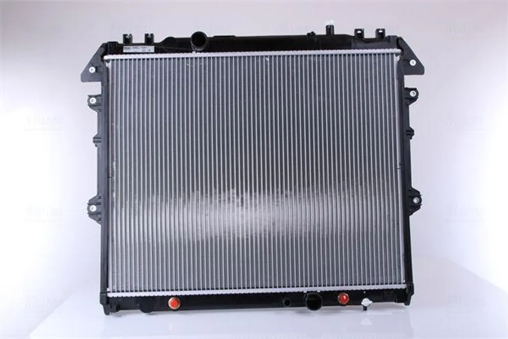 Nissens 646897 Radiateur Moteur pour Hilux - OE 164000L130 Premium