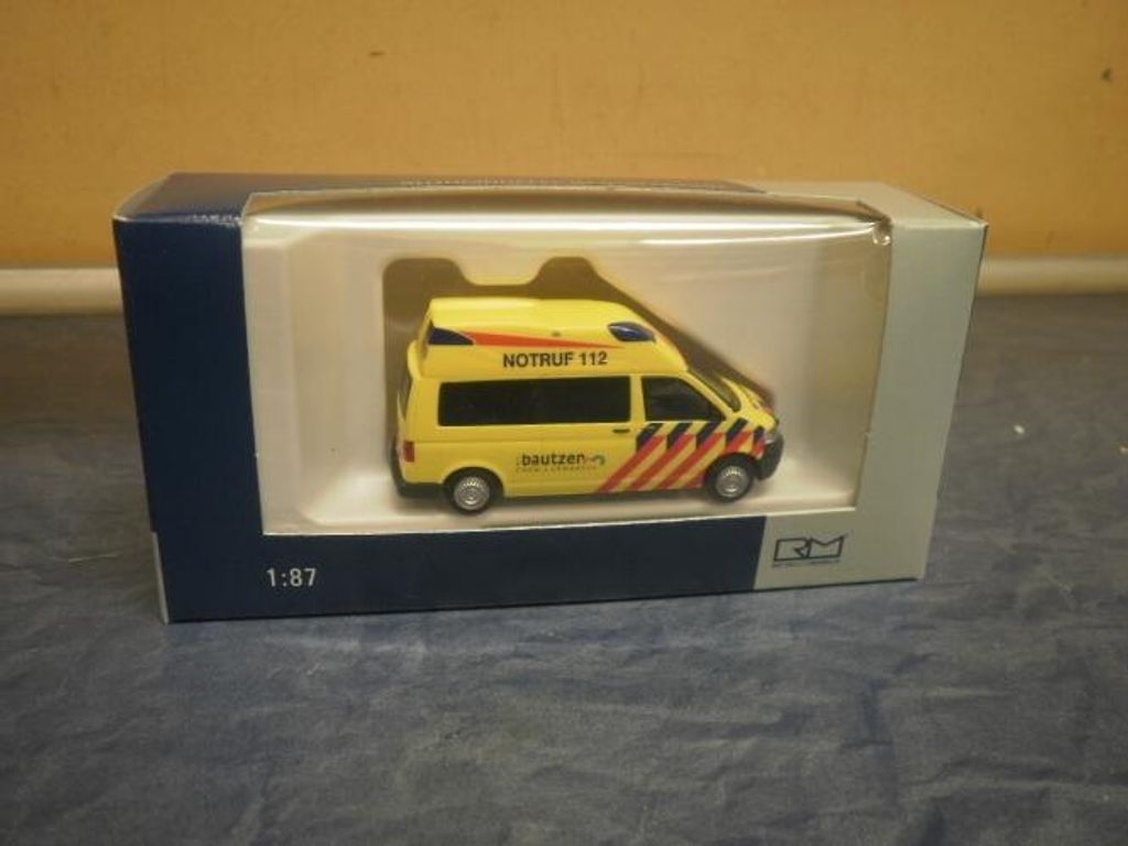 Rietze VW T5 Bus Hornis Baltic Rettungsdienst Radeberg 51880