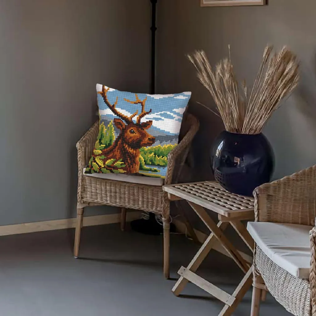 Coussin à Broder Point de Croix Imprimé 40x40 cm - Thème Rivière CDA
