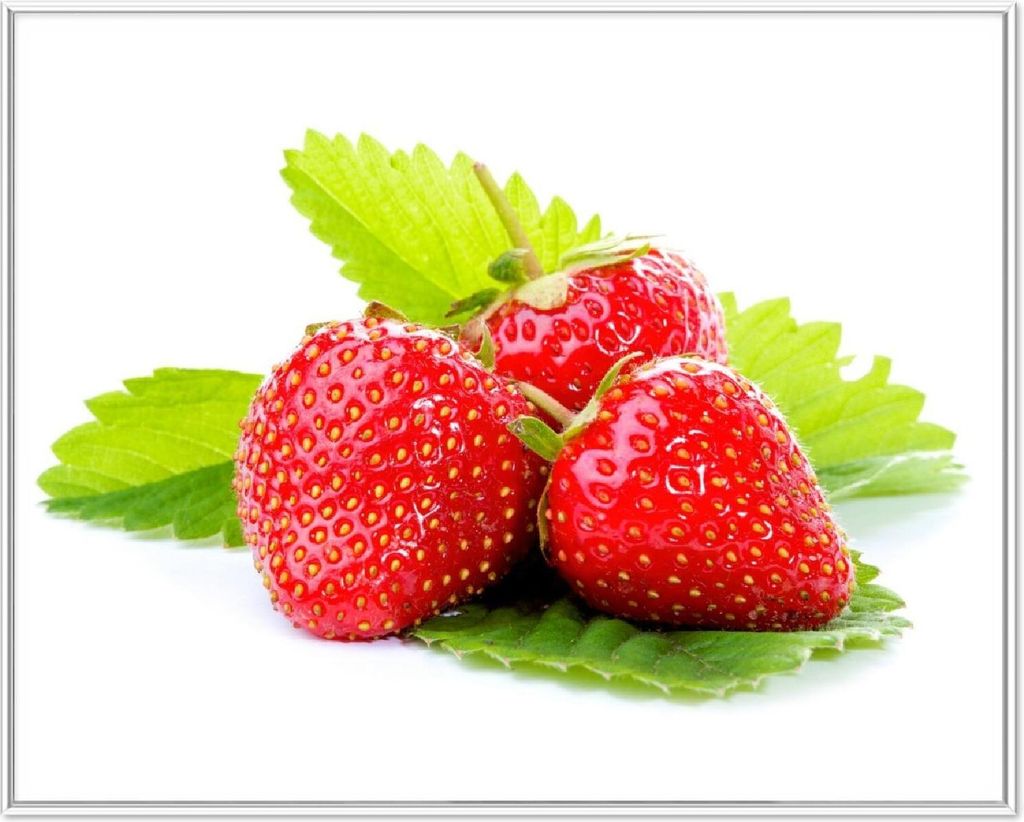 Wallario Wandbild Frische rote Erdbeeren für die Küche, Größe: 40,30 x 50,30 cm, Poster mit weißem Aluminiumrahmen