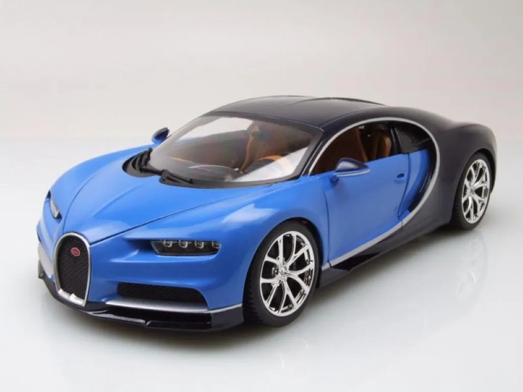 Bugatti Chiron Bburago 1:18 Plus Bleue - Finitions Détails et Portes Ouvrantes - 7