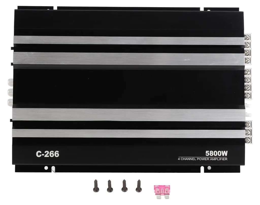 Amplificateur de son voiture contre les distorsions et basses faibles