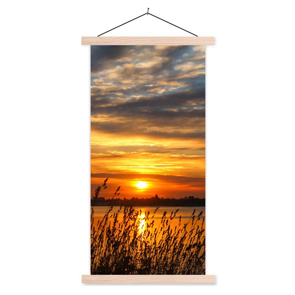 MuchoWow Textilposter Sonnenuntergang - Meer - Horizont - Himmel - Pflanzen 40x80 cm mit holzfarbenen Rahmen - Wohnzimmer