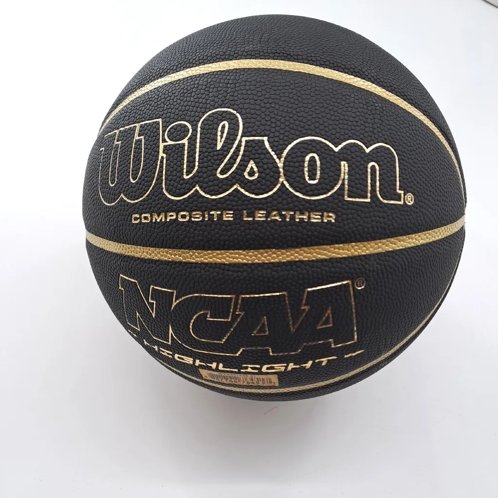 Ballon de Basket d'Entraînement Wilson NCAA Matchs et Streetball 7