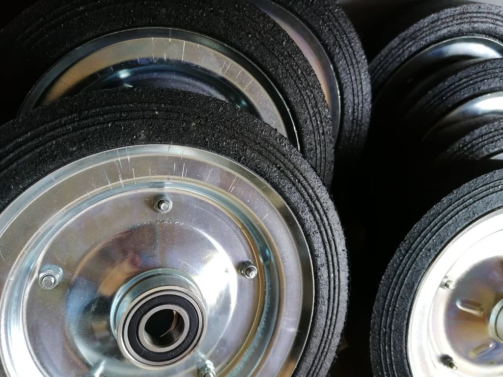 Ruote in metallo-gomma Ruota di scorta in gomma 200 mm / Immagine del prodotto 