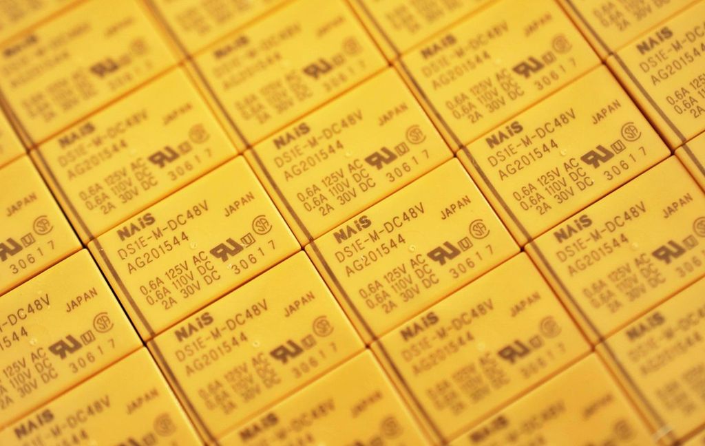 DS1E-M-DC48V SPDT 2A 48VDC 1xUM Mehrzweck Relais NAIS # 715715