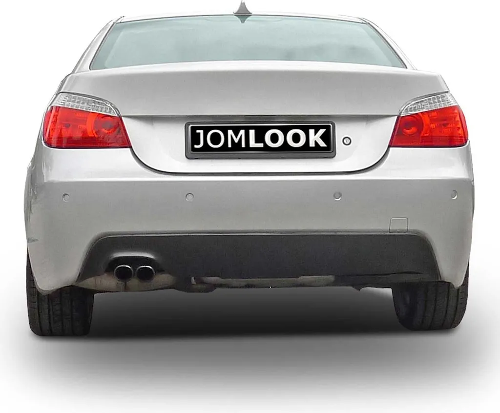 Réparer votre pare-choc BMW E60 cassé avec ce modèle noir avec repères