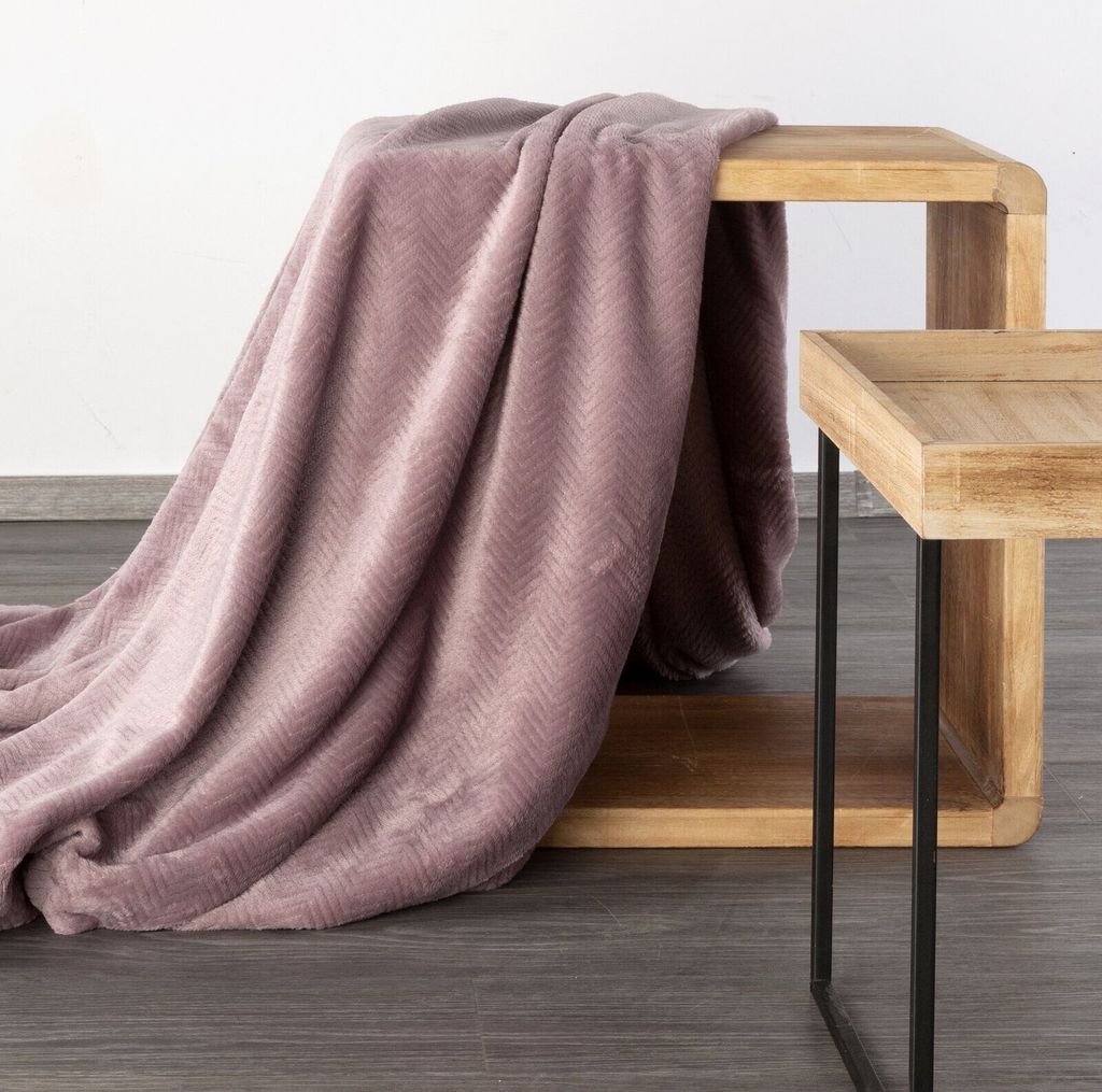 Design91 Wohndecke Kuschelige Weiche Decke CINDY5 70x160 cm Sesselschoner Sofadecke erikafarben