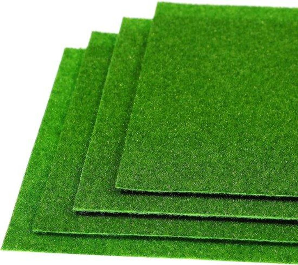 Miniatur-Grasmatte 4er Set, 15 x 15 cm, Kunstgras, Microgras, Innen- und Außen-Modellbau