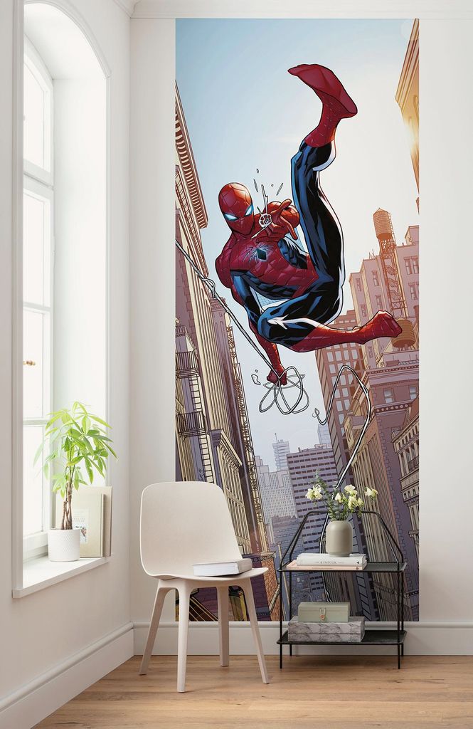 Komar Vlies Fototapete - Marvel Spider-Man Swinging - Größe 100 x 250 cm