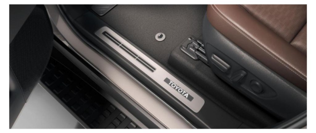 TOYOTA Land Cruiser beleuchtete Einstiegsleisten PT944-60240 OE