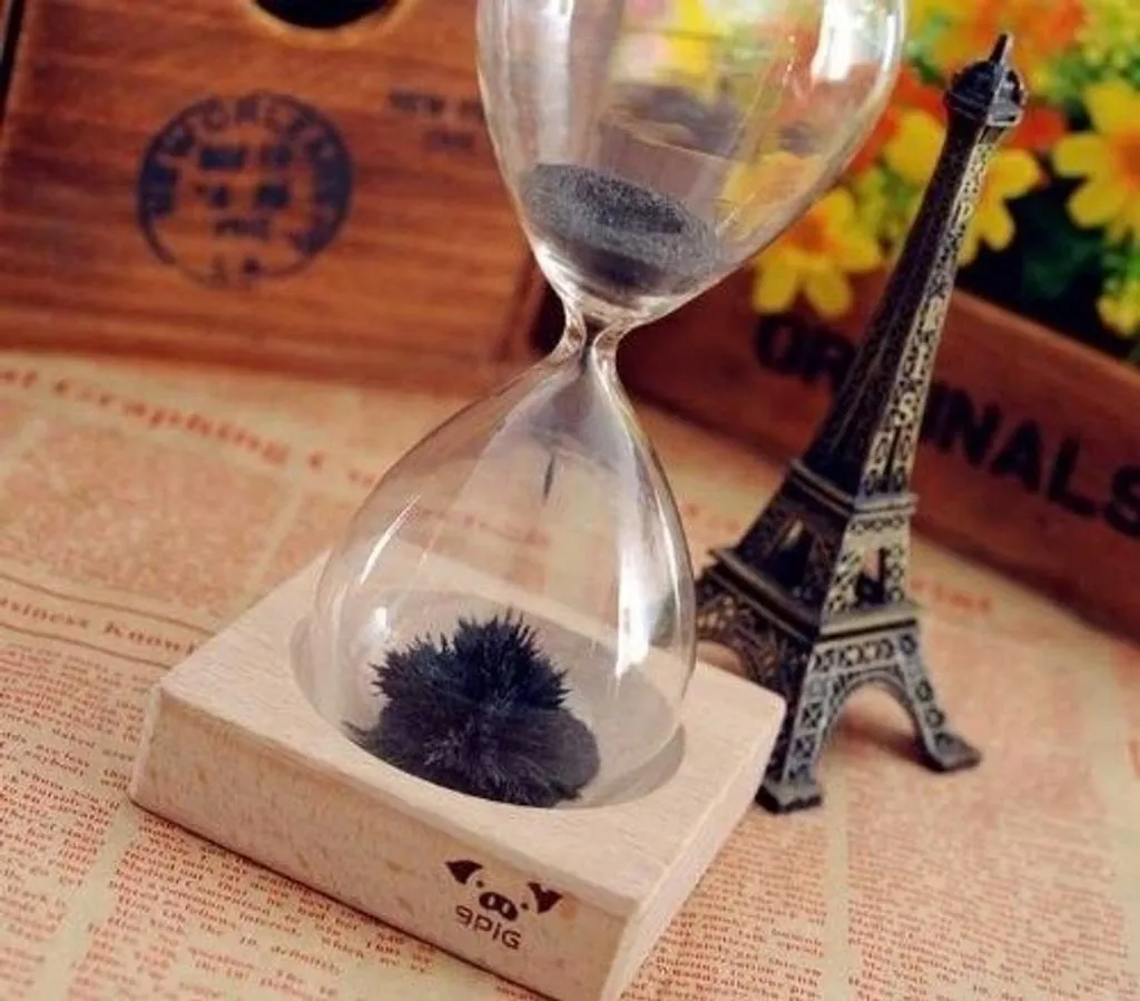 Sablier magnétique relaxant pour réduire le stress au bureau 15cm