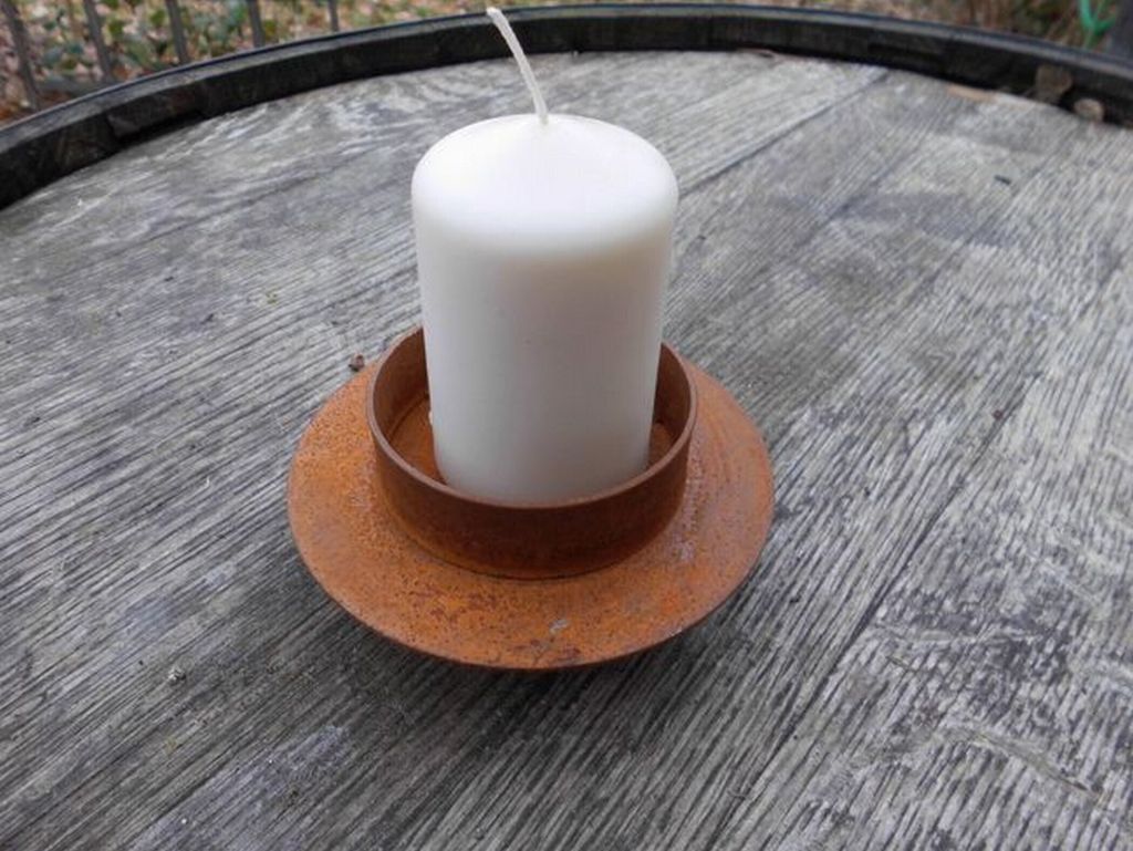 Massiver stilvoller Tisch- Kerzenhalter Kerzenständer Eisen Rost