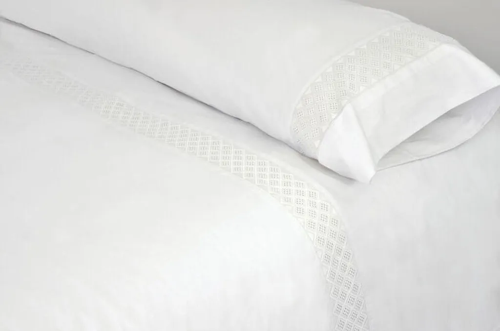 Housse de couette 135 cm Pierre Cardin Elisa en coton doux blanc pur