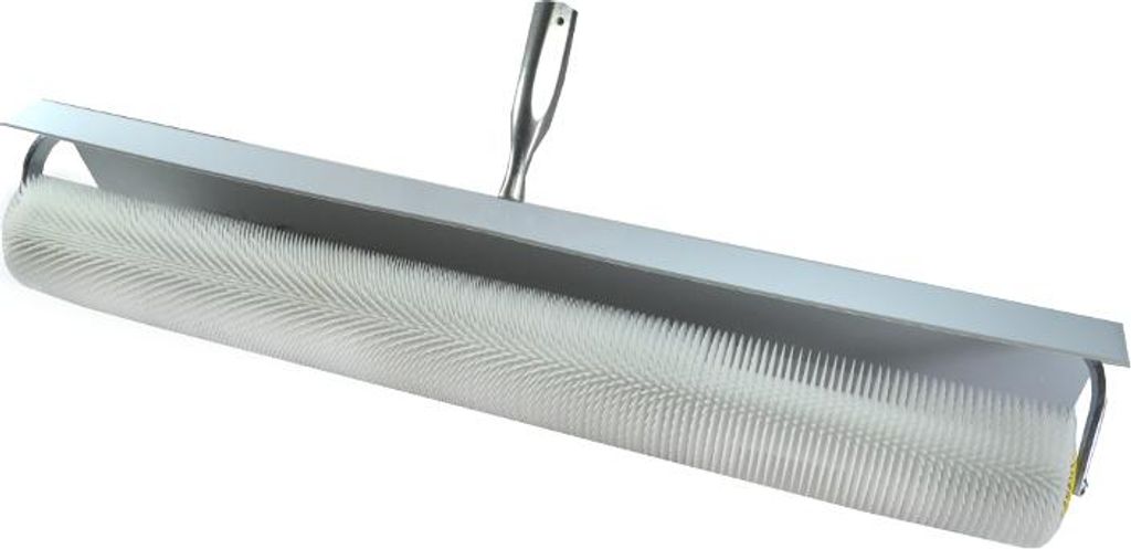 Stachelwalze mit Spritzschutz 750mm breit, Stachellänge 21mm