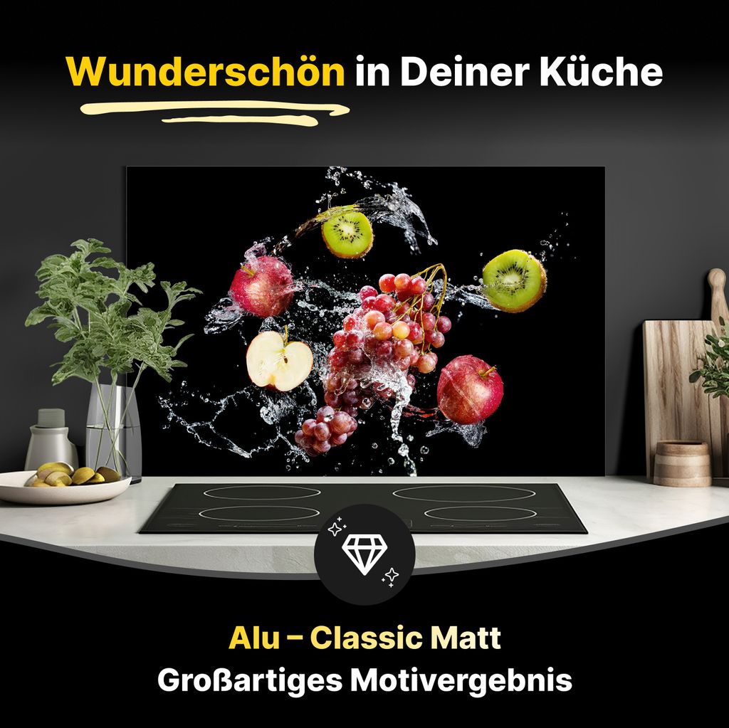 Spritzschutz Küchenrückwand aus Aluminiumverbund in Matt 80x60 cm - Frische Früchte im Wasser-Splash auf Schwarz