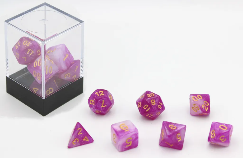 Pack 7 dés JDR Stardust violet blanc : lisibilité et équilibre pour Donjons