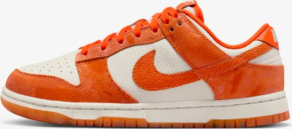 Dunk Low für Damen "Total Orange", Light Bone/Laser Orange/Total Orange/Safety Orange, FN7773-001, Größe: 47,5